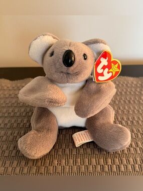 Ty Beanie Baby Mel the Koala DOB 1/15/1996 new with tags mint condition